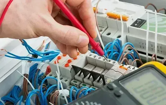 Professional electrician in Limehouse